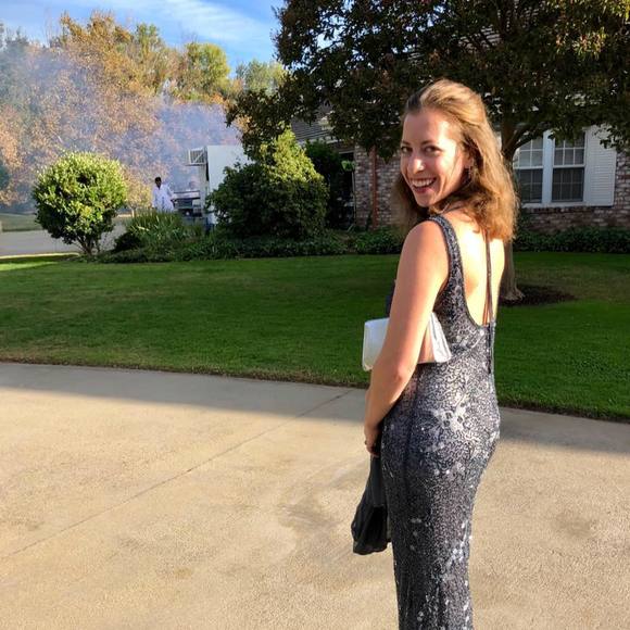 Meet your Posher, Megan - Picture 1 of 1